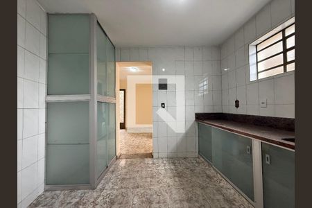 Casa à venda com 3 quartos, 197m² em Alípio de Melo, Belo Horizonte