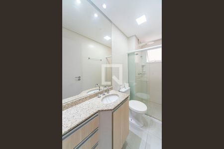 Banheiro de apartamento para alugar com 3 quartos, 78m² em Vila Assunção, Santo André