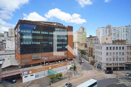 Sala_Vista de apartamento à venda com 1 quarto, 56m² em Floresta, Porto Alegre