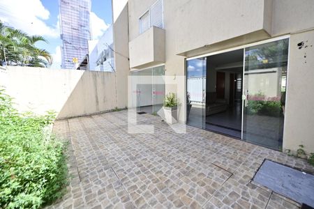 Casa para alugar com 5 quartos, 319m² em Setor Bueno, Goiânia