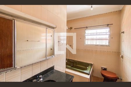 Banheiro da Suíte 1 de casa para alugar com 4 quartos, 500m² em Vila Ré, São Paulo