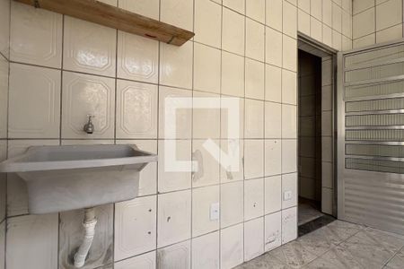 Área de Serviço de casa para alugar com 3 quartos, 130m² em Jardim Presidente Dutra, Guarulhos