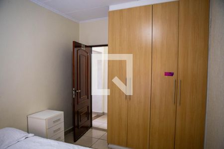 Quarto 1 de casa à venda com 3 quartos, 395m² em Jardim Pazini, São Paulo