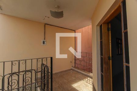 Casa à venda com 3 quartos, 200m² em Vila Industrial, São Paulo