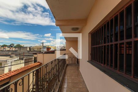 Casa à venda com 3 quartos, 200m² em Vila Industrial, São Paulo