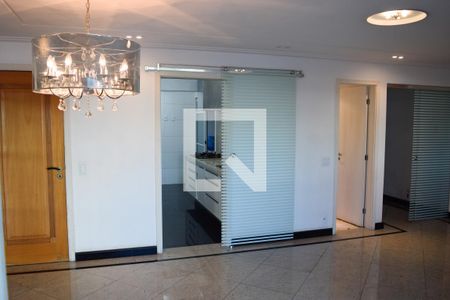 Apartamento para alugar com 3 quartos, 351m² em Tatuapé, São Paulo