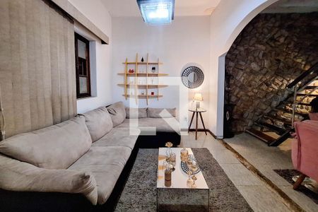 Sala de casa à venda com 4 quartos, 400m² em Ponta Dareia, Niterói