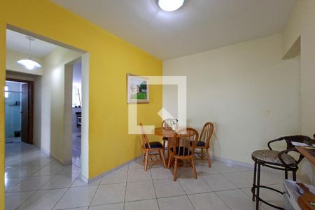 Sala de apartamento para alugar com 2 quartos, 100m² em Guilhermina, Praia Grande