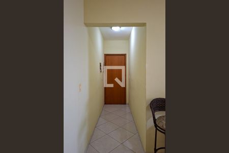 Hall de apartamento para alugar com 2 quartos, 100m² em Guilhermina, Praia Grande