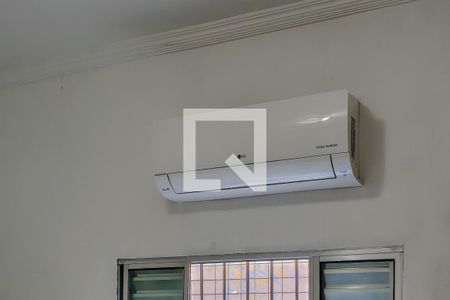 Quarto de casa para alugar com 2 quartos, 130m² em Nova Mirim, Praia Grande