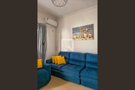 Sala de casa para alugar com 2 quartos, 130m² em Nova Mirim, Praia Grande