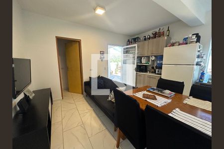 Sala/Cozinha de casa à venda com 5 quartos, 200m² em Vila Pouso Alegre, Barueri