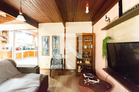 Casa à venda com 2 quartos, 105m² em Mato Grande, Canoas