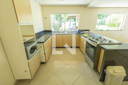 sala / cozinha de casa para alugar com 5 quartos, 355m² em Enseada, Belo Horizonte