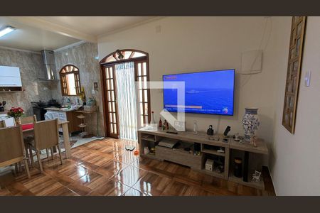 Casa à venda com 3 quartos, 137m² em Belém, São Paulo