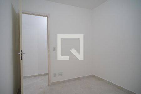 Quarto 1 de apartamento para alugar com 2 quartos, 58m² em Farrapos, Porto Alegre