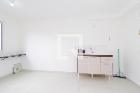 Sala/Cozinha de apartamento para alugar com 2 quartos, 32m² em Jardim Soares, São Paulo