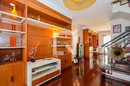 Sala de casa de condomínio para alugar com 4 quartos, 550m² em Jardim Morumbi, São Paulo