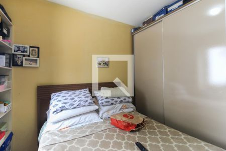 Quarto 1 de apartamento para alugar com 1 quarto, 60m² em Conjunto Residencial José Bonifácio, São Paulo