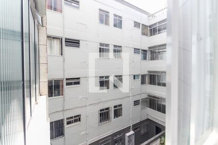 Vista da Sala de apartamento para alugar com 1 quarto, 60m² em Conjunto Residencial José Bonifácio, São Paulo