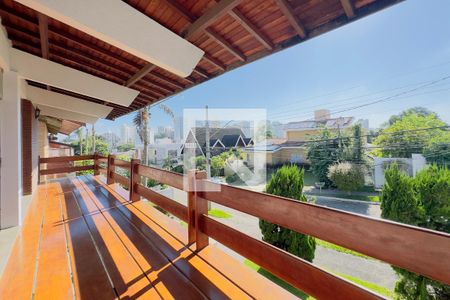 Casa para alugar com 3 quartos, 410m² em Jardim das Colinas, São José dos Campos