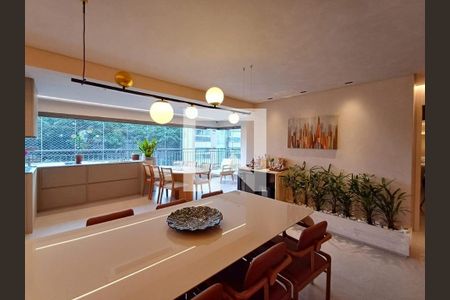 Apartamento à venda com 3 quartos, 163m² em Vila Mariana, São Paulo