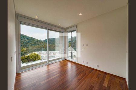 Casa à venda com 4 quartos, 625m² em Tamboré, Santana de Parnaíba