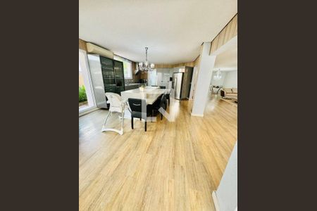 Casa à venda com 4 quartos, 460m² em Residencial Cinco (Alphaville), Santana de Parnaíba