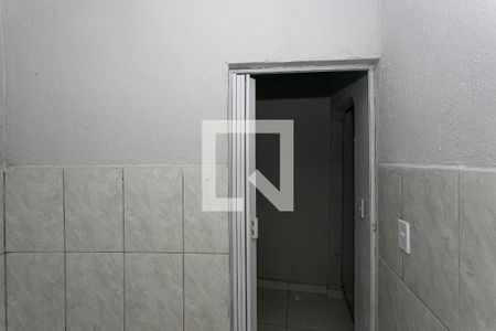 Banheiro de casa para alugar com 1 quarto, 45m² em Vila Antonina, São Paulo
