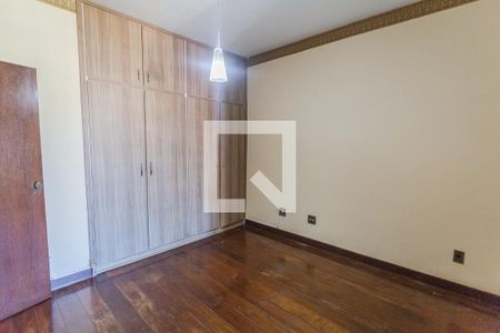 Suíte de casa à venda com 5 quartos, 360m² em Santa Ines, Belo Horizonte