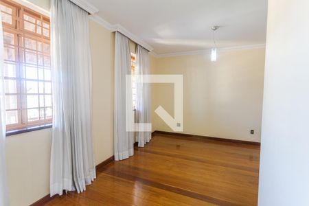 Sala 1 de casa à venda com 5 quartos, 360m² em Santa Ines, Belo Horizonte