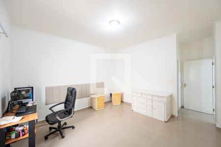 Suíte de casa para alugar com 4 quartos, 350m² em Planalto Paulista, São Paulo