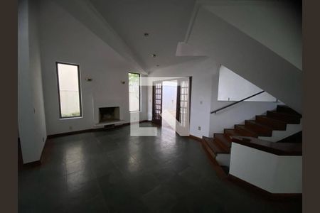 Casa à venda com 4 quartos, 350m² em Alphaville, Santana de Parnaíba
