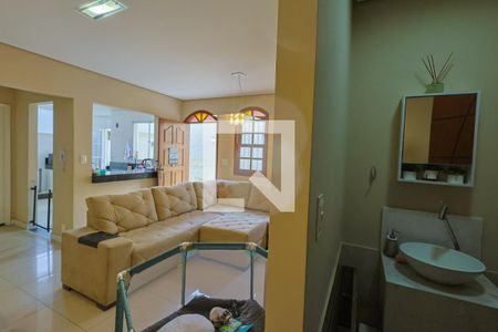 Sala de casa de condomínio à venda com 3 quartos, 110m² em Santa Branca, Belo Horizonte