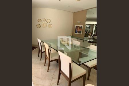 Casa de Condomínio à venda com 4 quartos, 950m² em Alphaville Industrial, Barueri