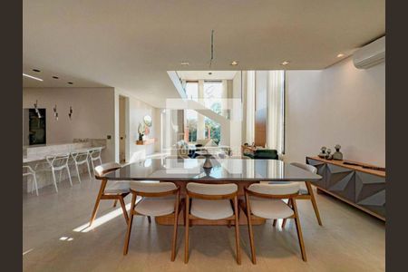 Casa à venda com 4 quartos, 350m² em Residencial Onze (Alphaville), Santana de Parnaíba