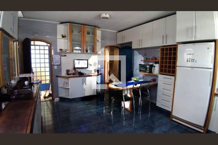 Casa à venda com 3 quartos, 332m² em Residencial Tres (Alphaville), Santana de Parnaíba