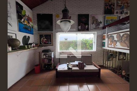 Casa à venda com 3 quartos, 250m² em Residencial Tres (Alphaville), Santana de Parnaíba