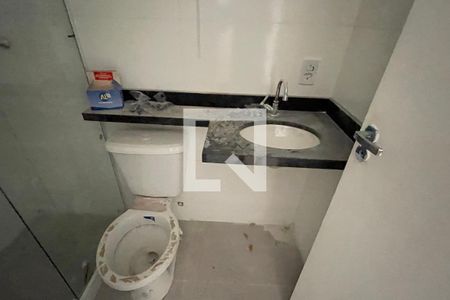 Banheiro de casa para alugar com 2 quartos, 60m² em Parque Pauliceia, Duque de Caxias