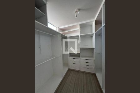 Casa à venda com 4 quartos, 620m² em Residencial Cinco (Alphaville), Santana de Parnaíba