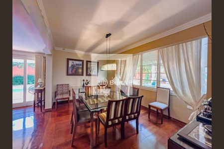 Casa à venda com 4 quartos, 450m² em Residencial Cinco (Alphaville), Santana de Parnaíba