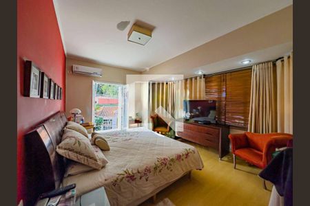 Casa à venda com 4 quartos, 450m² em Residencial Cinco (Alphaville), Santana de Parnaíba