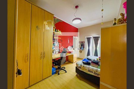 Casa à venda com 4 quartos, 450m² em Residencial Cinco (Alphaville), Santana de Parnaíba