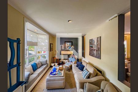 Casa à venda com 4 quartos, 450m² em Residencial Cinco (Alphaville), Santana de Parnaíba