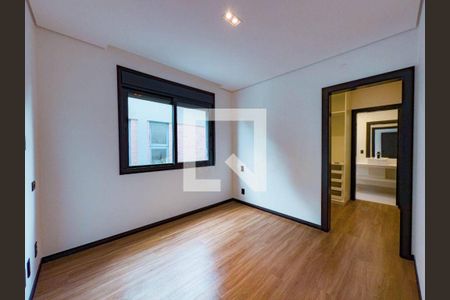 Casa à venda com 4 quartos, 345m² em Residencial Tres (Alphaville), Santana de Parnaíba