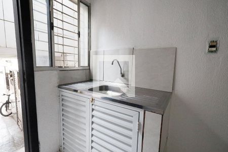 Sala / Cozinha de casa para alugar com 1 quarto, 40m² em Jardim Japao, São Paulo