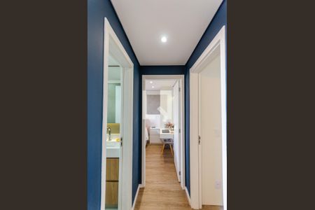 Corredor de apartamento para alugar com 2 quartos, 43m² em Jardim Iris, São Paulo