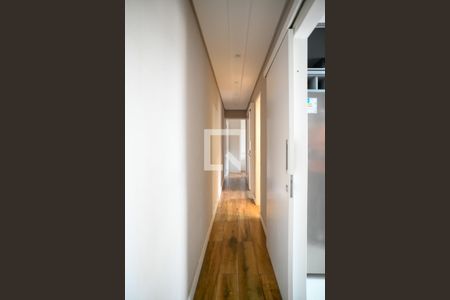 Corredor de apartamento para alugar com 2 quartos, 55m² em Vila Vera, São Paulo