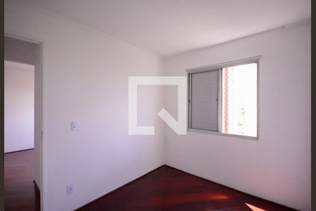 Quarto 2 de apartamento para alugar com 2 quartos, 54m² em Vila Vermelha, São Paulo