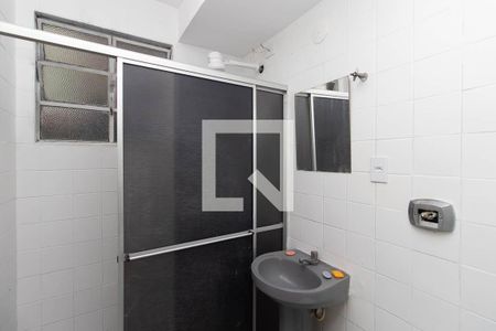 Banheiro de apartamento para alugar com 2 quartos, 53m² em Vila Guilherme, São Paulo